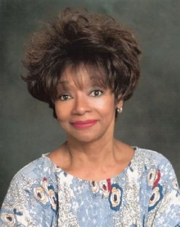 Jonelle Allen - Age, Family, Bio