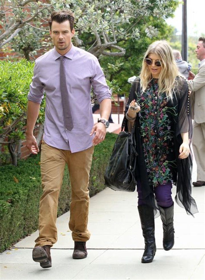 Josh Duhamel looks surprisingly hot during a workout: would you hit it?