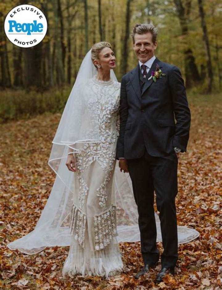 Josh Meyers - Age, Family, Bio