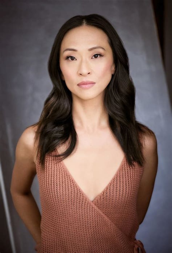 Joy Osmanski - Age, Family, Bio