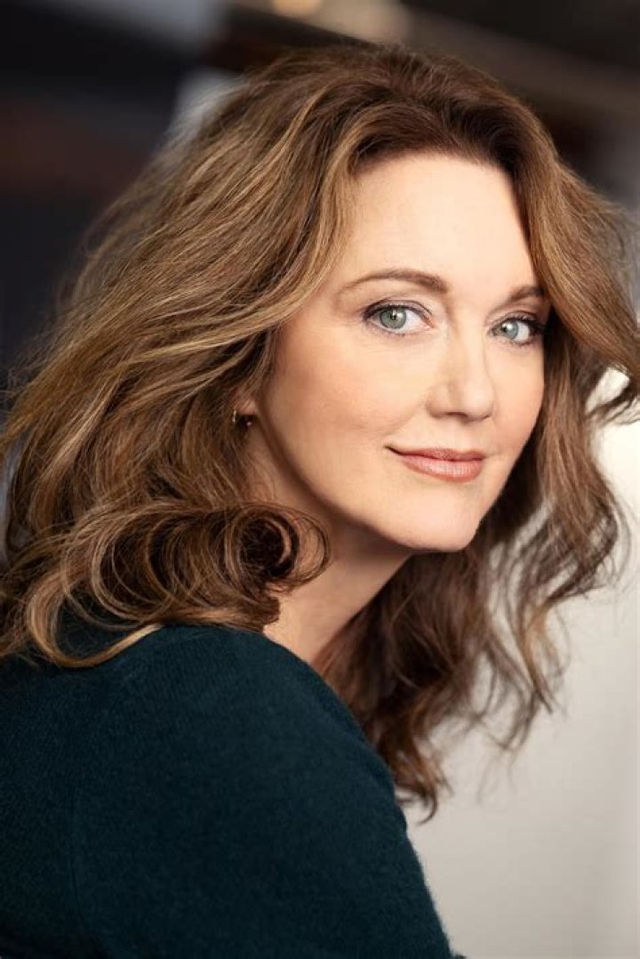 Julia Campbell Bio (Wiki) 