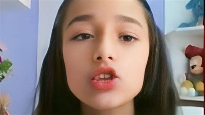 Julia MineGirl - Age, Family, Bio