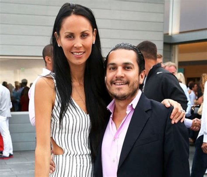 Julianne Wainstein - Age, Family, Bio