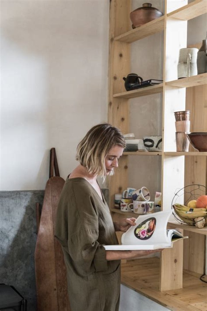 Julie O'Rourke - Age, Family, Bio