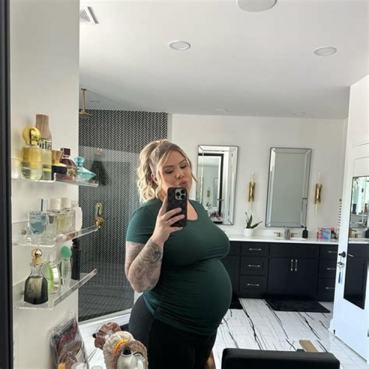 Kailyn Lowry Daddy Drama: Unpaid Child Support and Skipping Town!