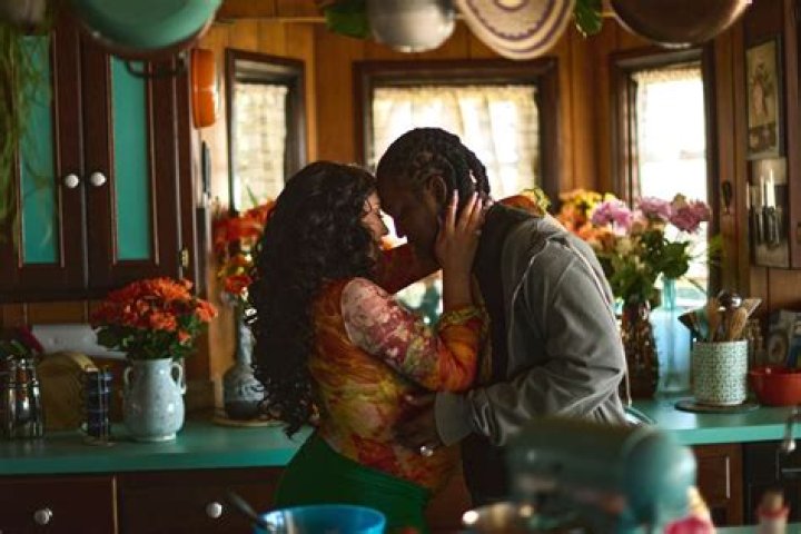 Kali Uchis announced her pregnancy with Boyfriend Don Toliver in new music video