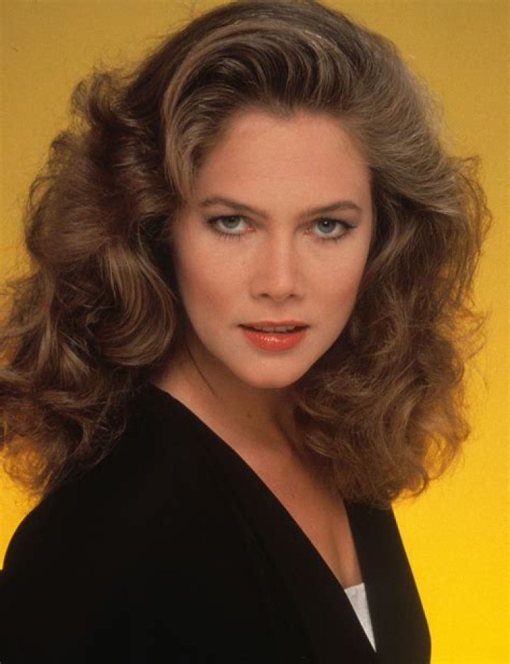 Kathleen Turner - Age, Family, Bio