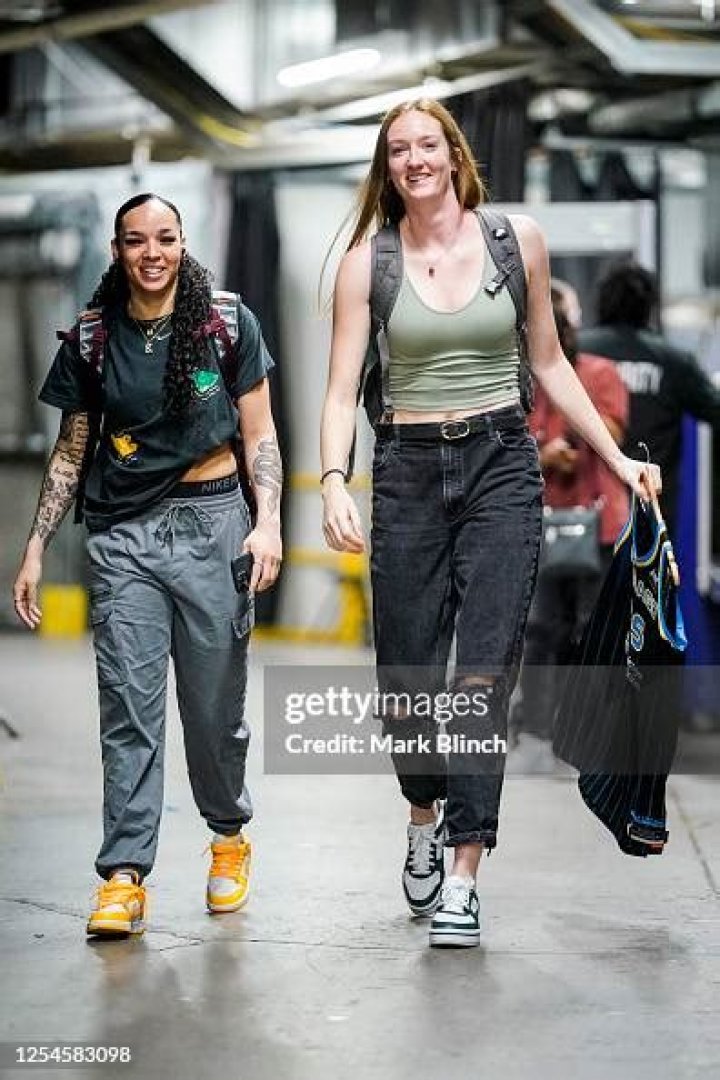 Kayana Traylor Tattoo: Their Menaings And Designs- Meet Her Girlfriend Kierra Fletcher