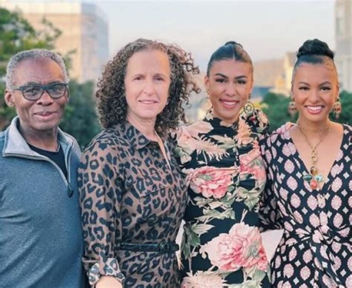 Kendra Andrews Bio (Wiki) 