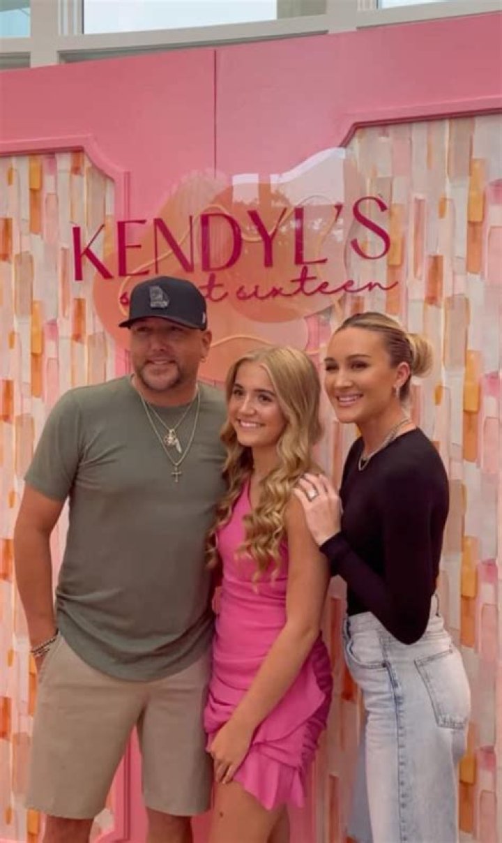 Jason Aldean's Daughter, Kendyl Williams Birth Year Is 2007; Younger Sister Of Keeley Williams