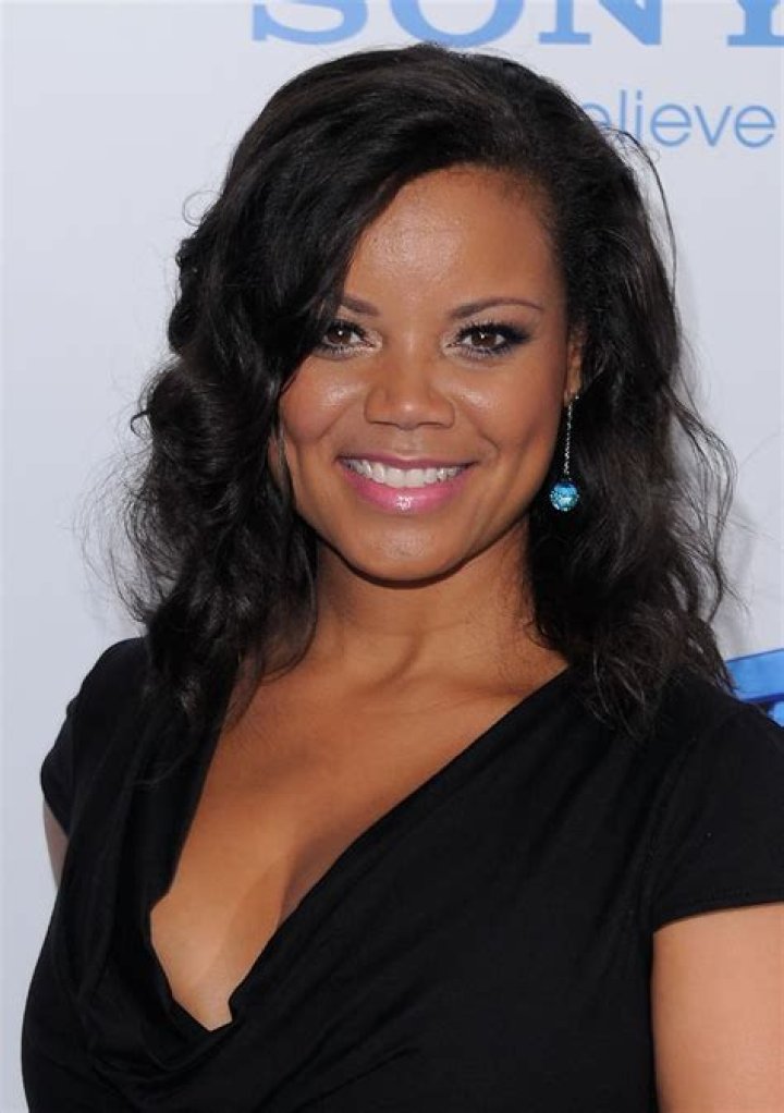 Kimberley Locke Net Worth - Wiki, Age, Weight and Height, Relationships, Family, and More