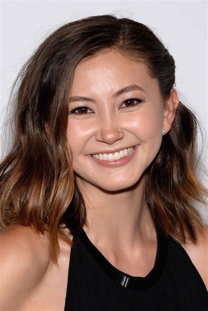 Who is Orange Is the New Black Star Kimiko Glenn's Boyfriend? Know Her Waitress, Bojack, Movies, TV Shows, Catfish, Centaurworld, Broadway, Instagram, Net Worth, & More.