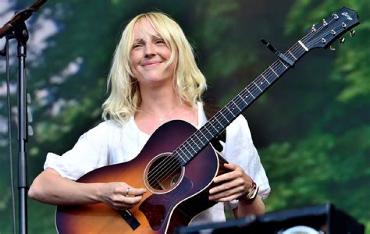 Laura Marling Net Worth - Wiki, Age, Weight and Height, Relationships, Family, and More