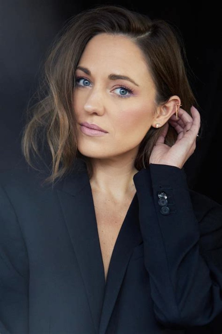 Laura Osnes Net Worth - Wiki, Age, Weight and Height, Relationships, Family, and More