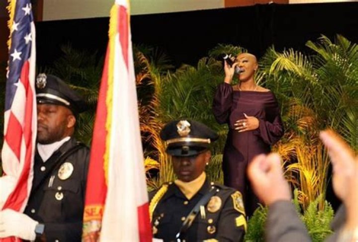 Laurana Strachan Wikipedia: Family And Net Worth