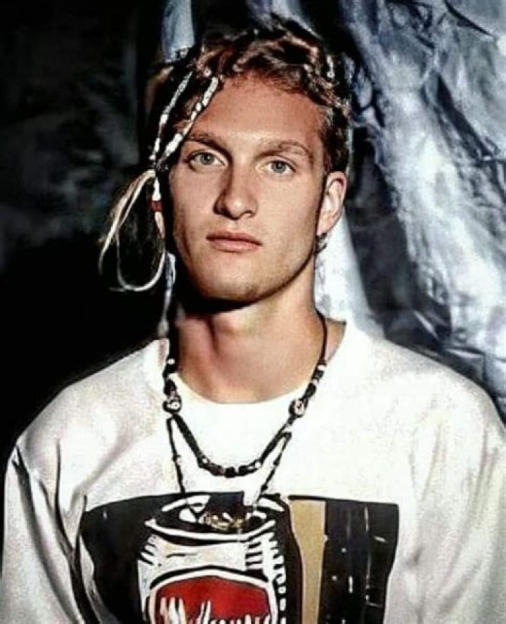 Layne Staley Net Worth - Wiki, Age, Weight and Height, Relationships, Family, and More