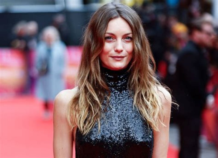 Leila George Height, Weight, Net Worth, Age, Wiki, Who, Instagram, Biography