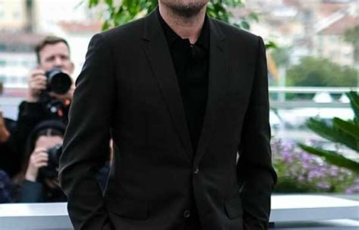 “Leo DiCaprio is reportedly exclusive with Vittoria Cerutti these days” links