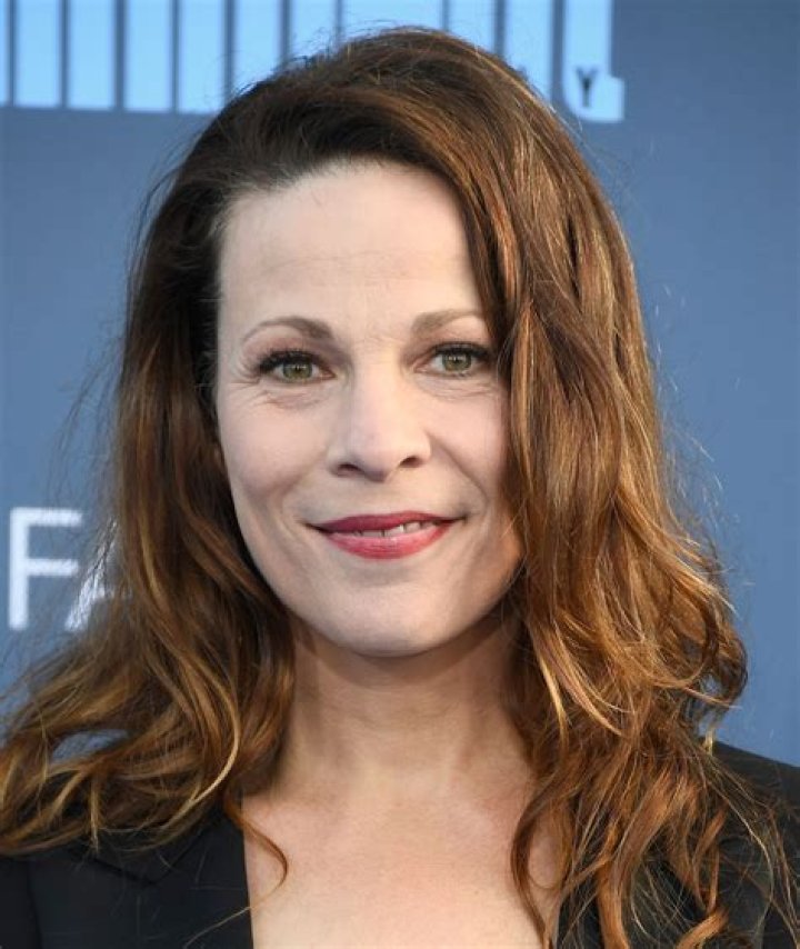 Lili Taylor - Age, Family, Bio