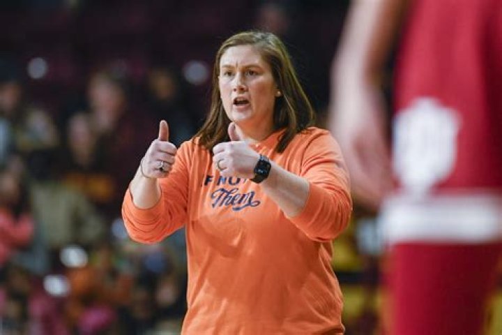 Lindsay Whalen - Age, Family, Bio