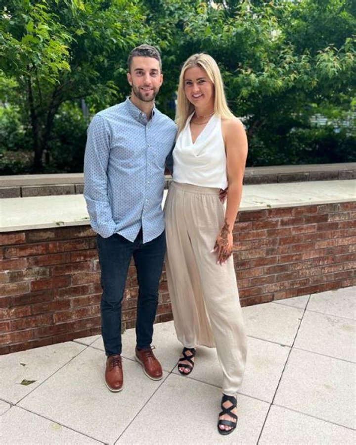 Lindsey Horan - Age, Family, Bio