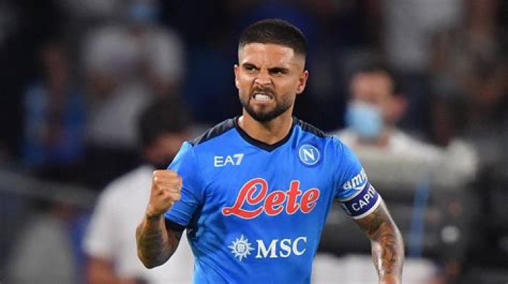 Lorenzo Insigne Net Worth - Wiki, Age, Weight and Height, Relationships, Family, and More