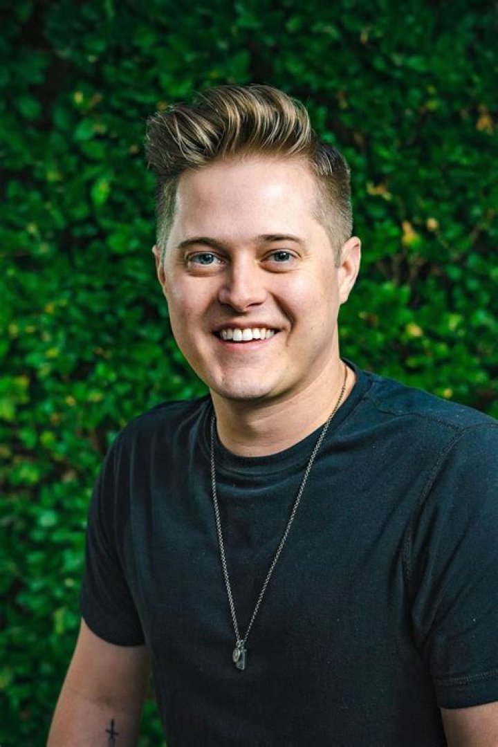 Lucas Grabeel Net Worth - Wiki, Age, Weight and Height, Relationships, Family, and More