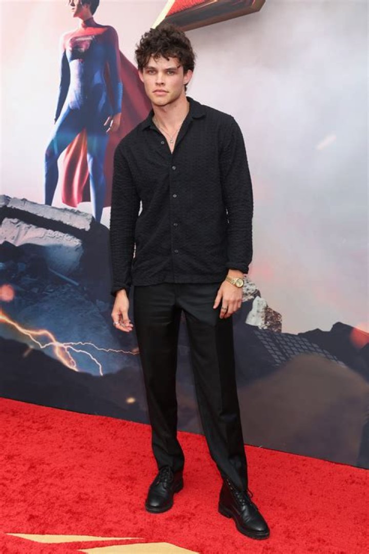 Actress Lucy Walters played Holly in the series Power. Who Is Lucy Walters husband?