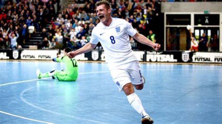 Luke Ballinger - Age, Family, Bio