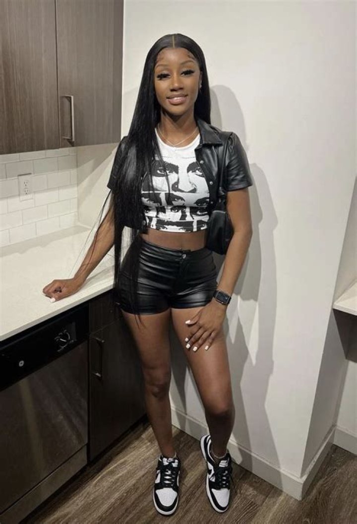 lyn.deja - Age, Family, Bio