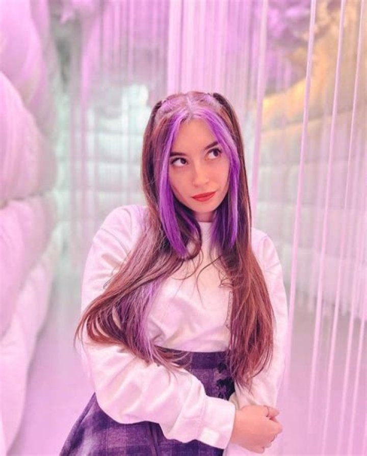 Lyna Vallejos - Age, Family, Bio