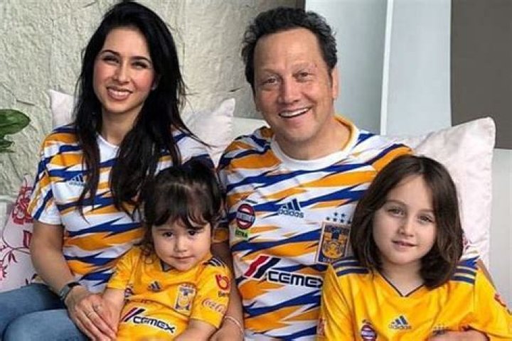 Discovering Family Life with Parents Rob Schneider and Patricia Azarcoya