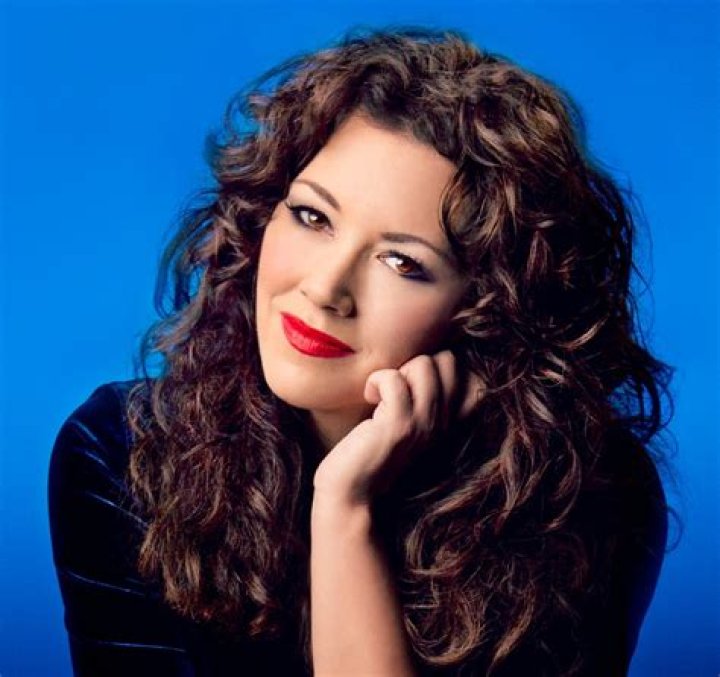 Mandy Barnett - Age, Family, Bio