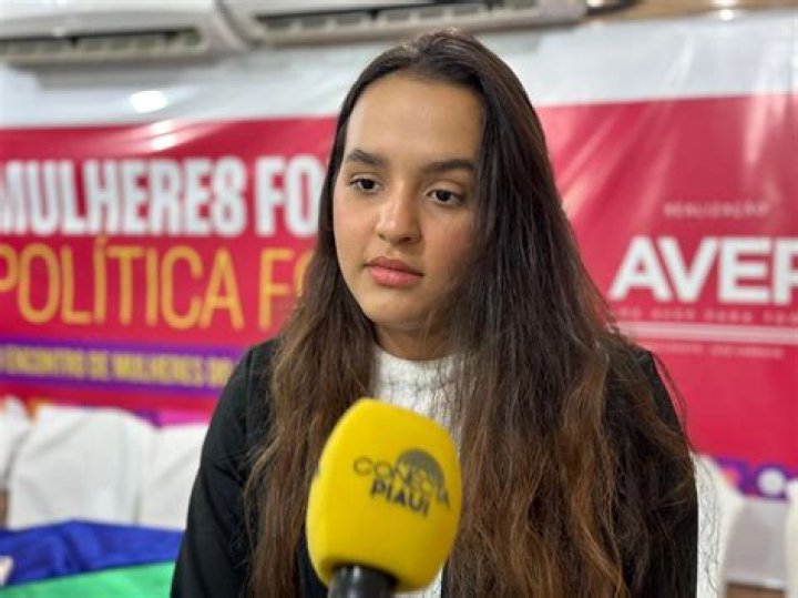 Maria Eduarda de Carvalho - Age, Family, Bio