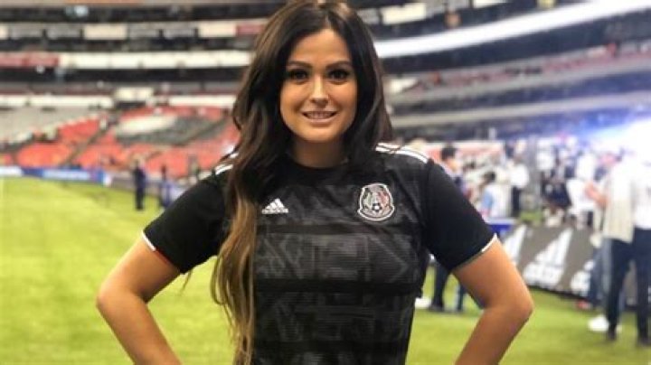 Mariana Echeverria - Age, Family, Bio