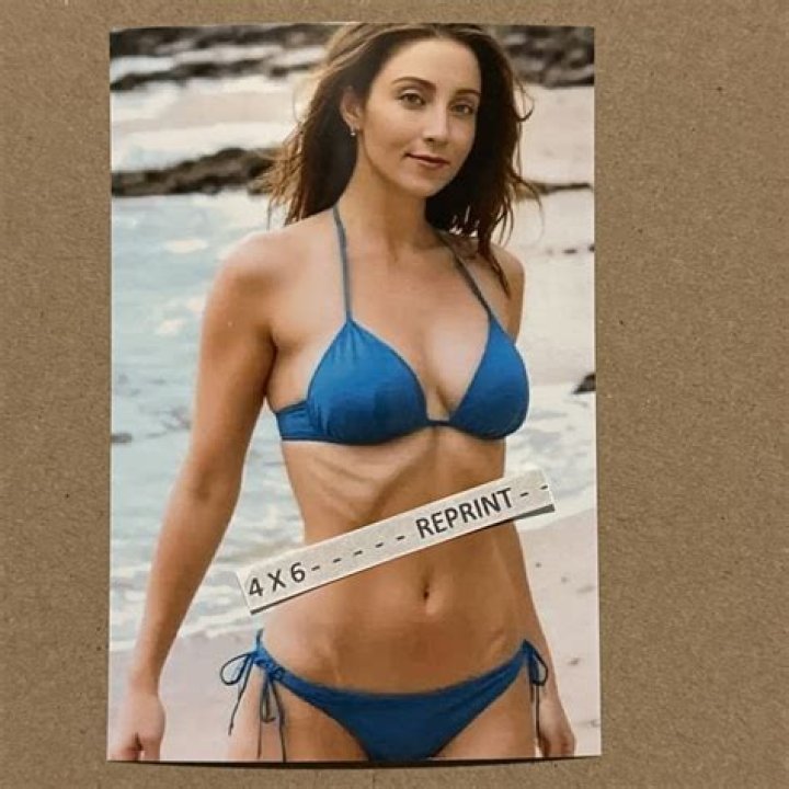 Mary Padian Married, Partner, Husband, Boyfriend, Net Worth & Earning