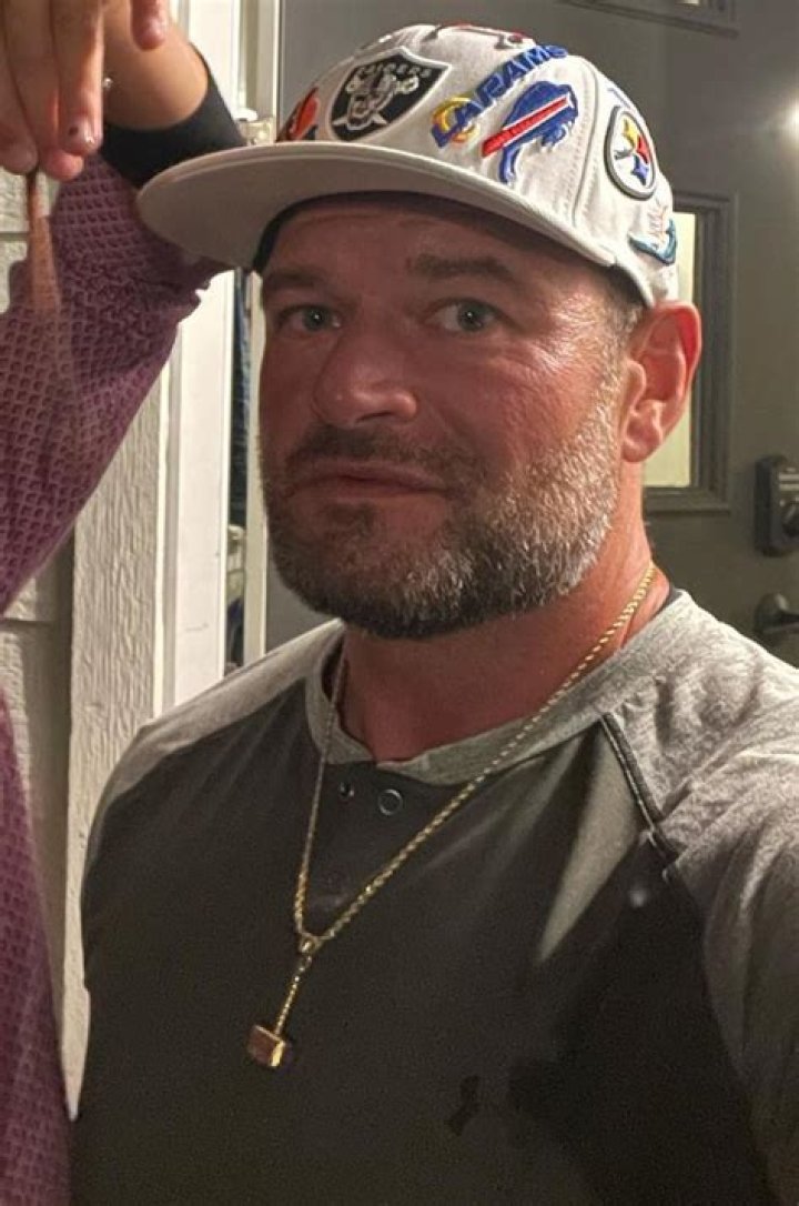 RIP Matt Ulrich! Retired NFL player dies age 41