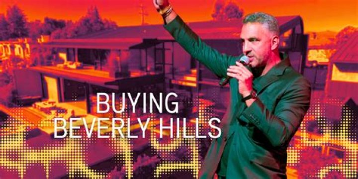 Mauricio Umansky 'Can't Handle' Stress In New 'Buying Beverly Hills' Preview
