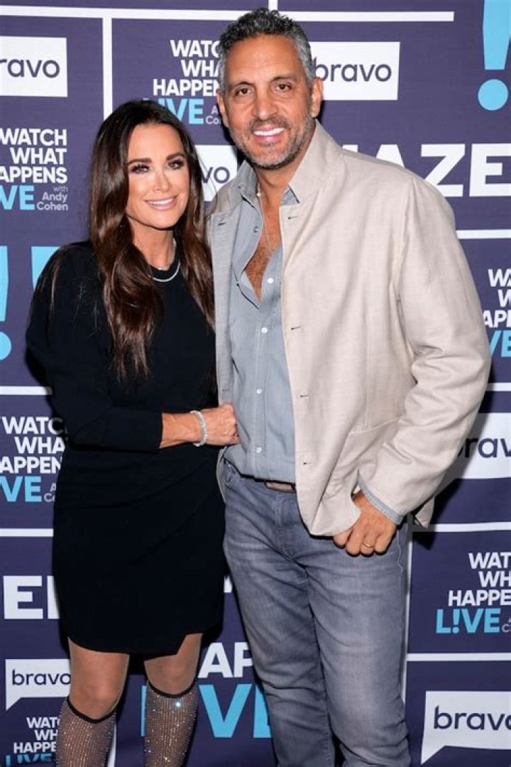 Mauricio Umansky Moves Out Of Shared Home With Kyle Richards