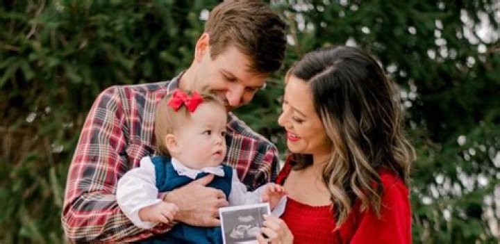 May Mailman Ethnicity And Religion: Is She Jewish Or Christian?