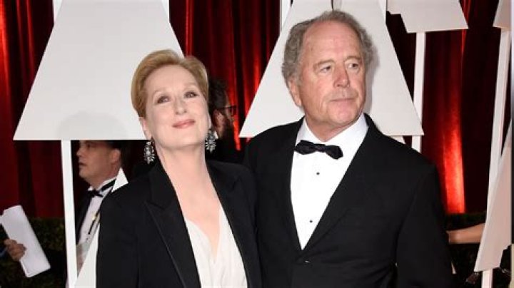 Meryl Streep’s daughter Grace Gummer split from husband Tay Strathairn after 42 days of marriage! Know about her wedding, family, net worth