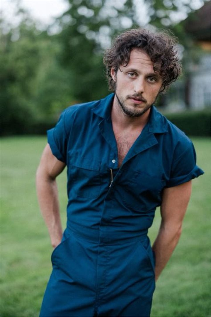 Let's Talk About Michael Vlamis - ''Roswell, New Mexico'' Actor & Star Cast