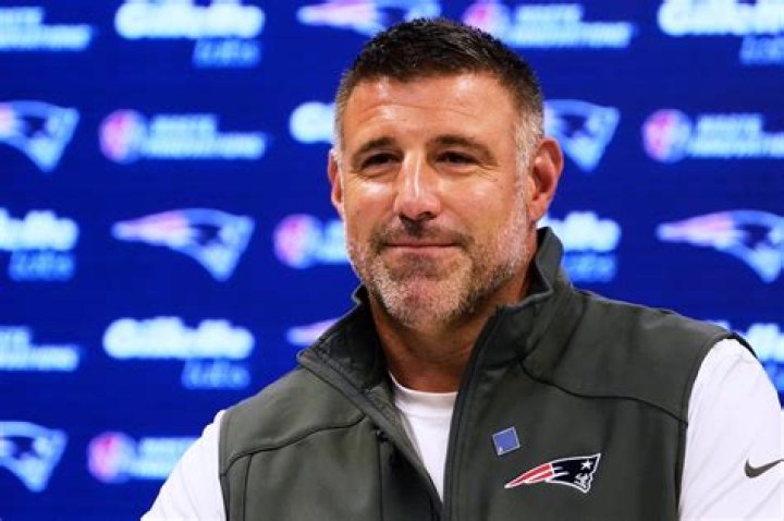 Mike Vrabel - Age, Family, Bio