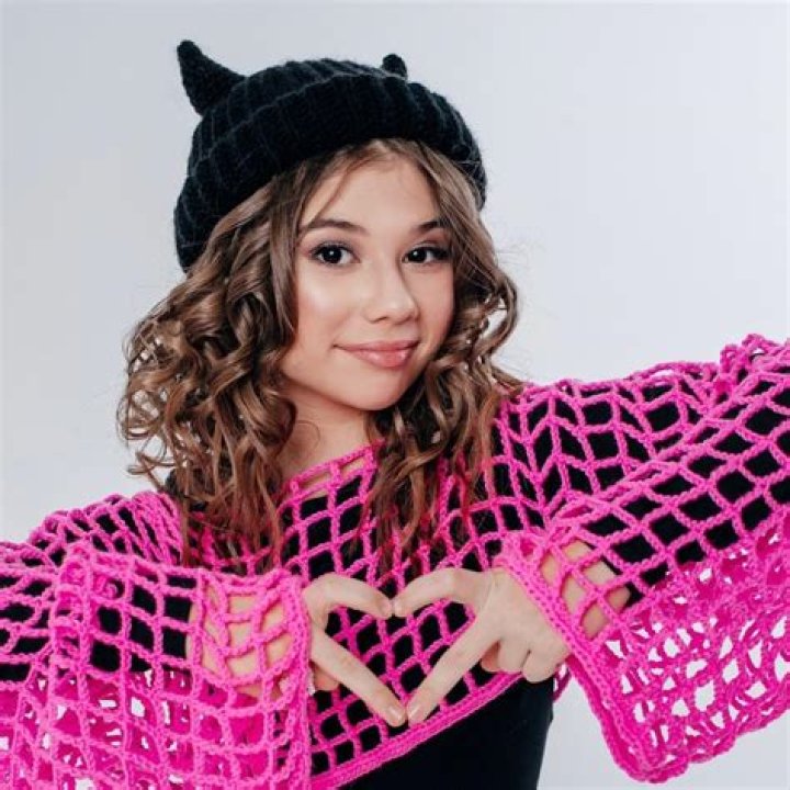 Milana Khametova - Age, Family, Bio