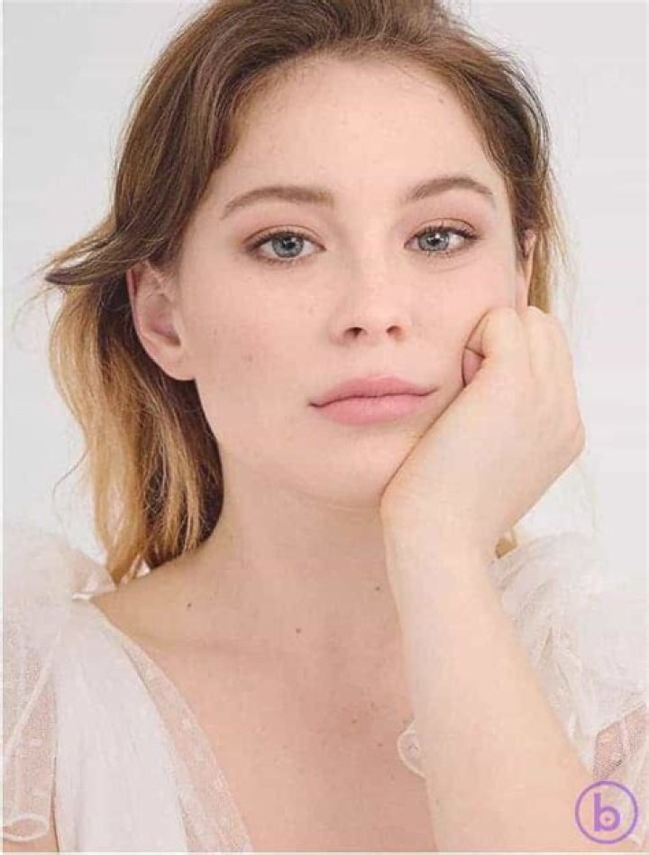 Mina Sundwall Bio (Wiki) 