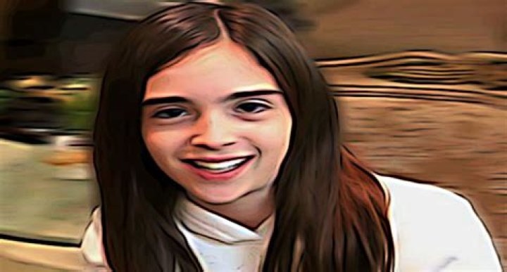 Gabriela Bee - Age, Family, Bio