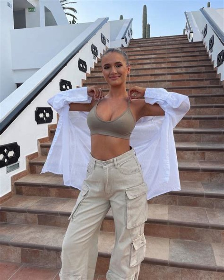 Molly-Mae Hague height and weight