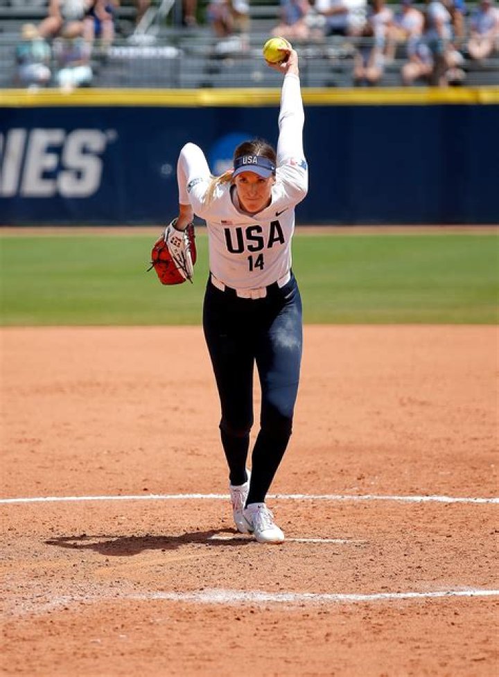 Monica Abbott Net Worth - Wiki, Age, Weight and Height, Relationships, Family, and More