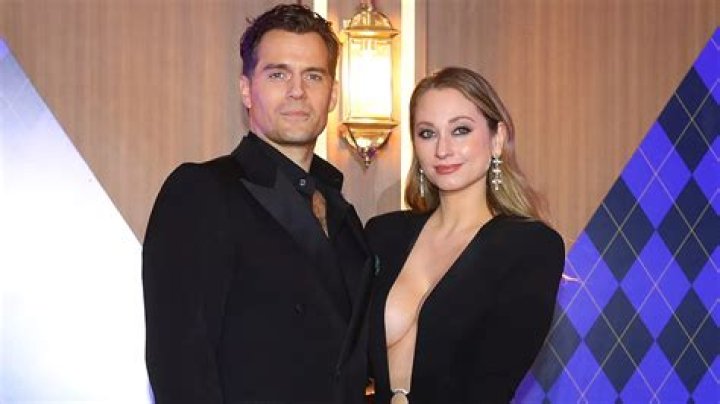 	Henry Cavill made his red-carpet couple debut with girlfriend Natalie Viscuso	