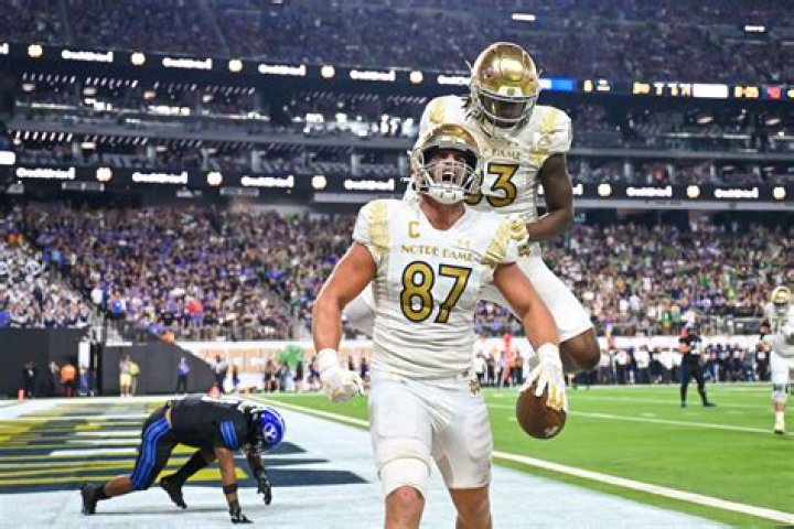 NFL Draft Michael Mayer Girlfriend: Meet His Parents Andy And Amy Mayer